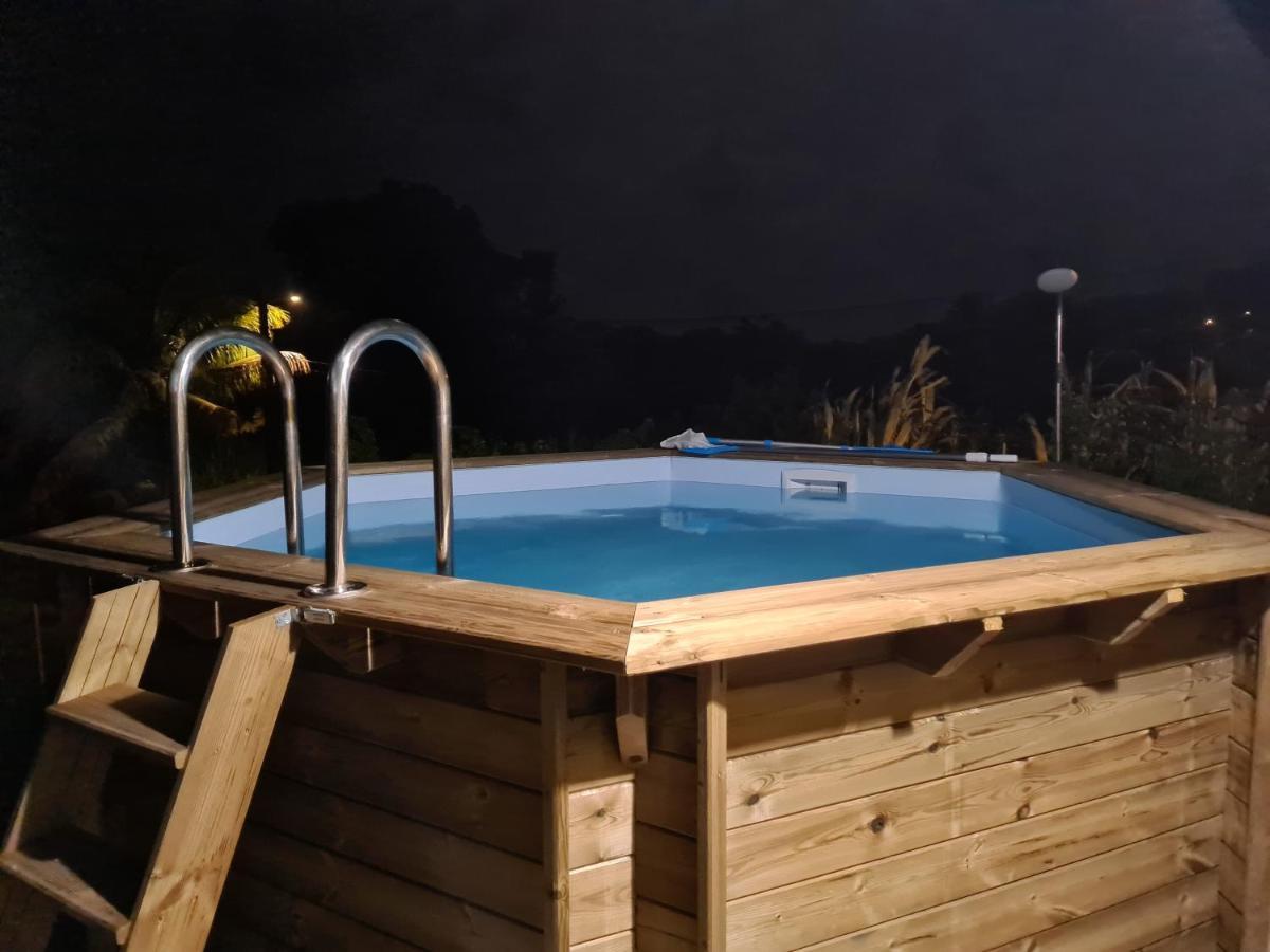 Bung'Hello Village, Piscine Et Parking Gratuit Trois-Rivières 外观 照片